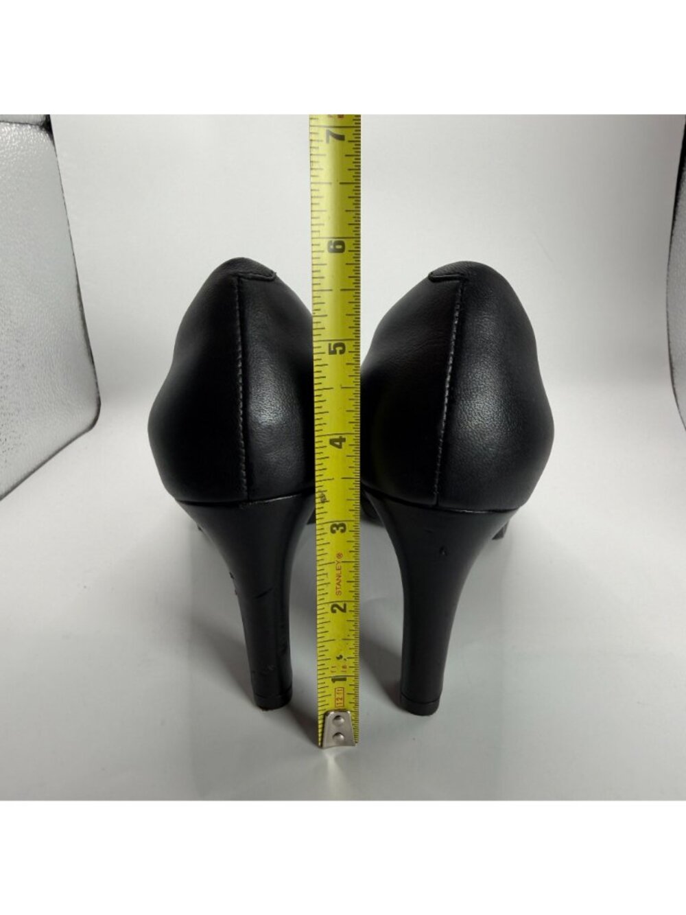 Clarks Collection Black Leather Pumps Soft Cushion Womens Heels Size 7 EU 37.5 - Picture 5 of 8